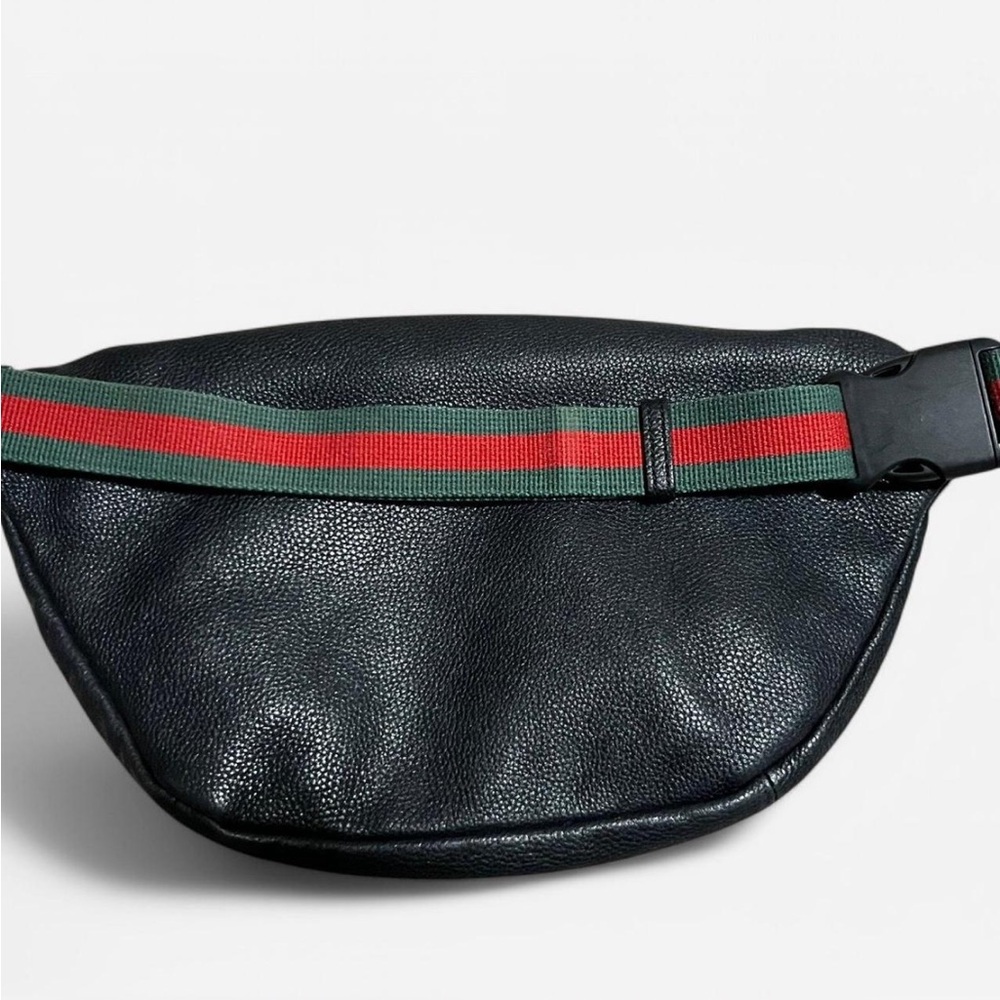 Gucci Leather Crossbody Bag - Picture 3 of 8